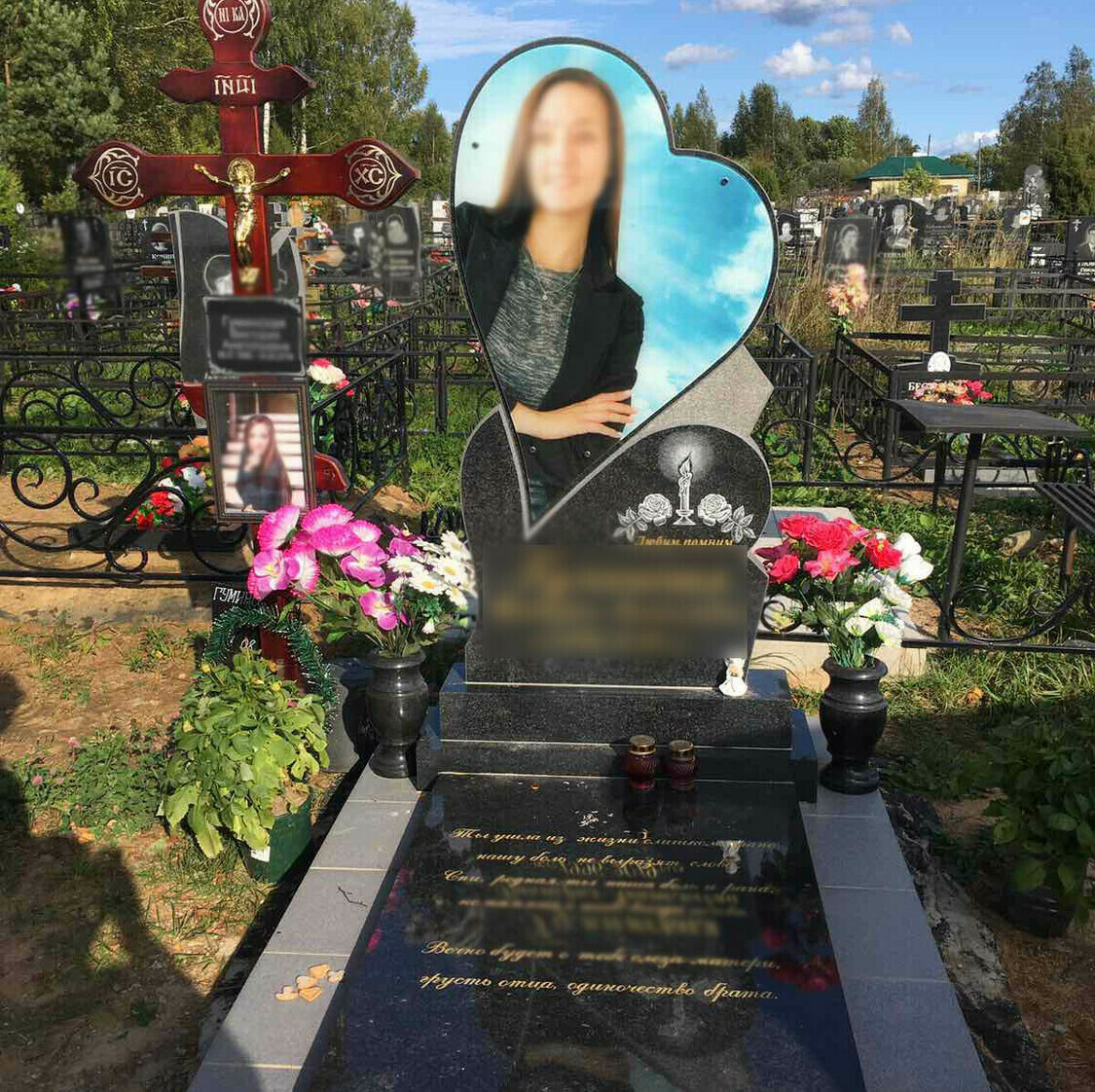Стеклянное надгробие с фото